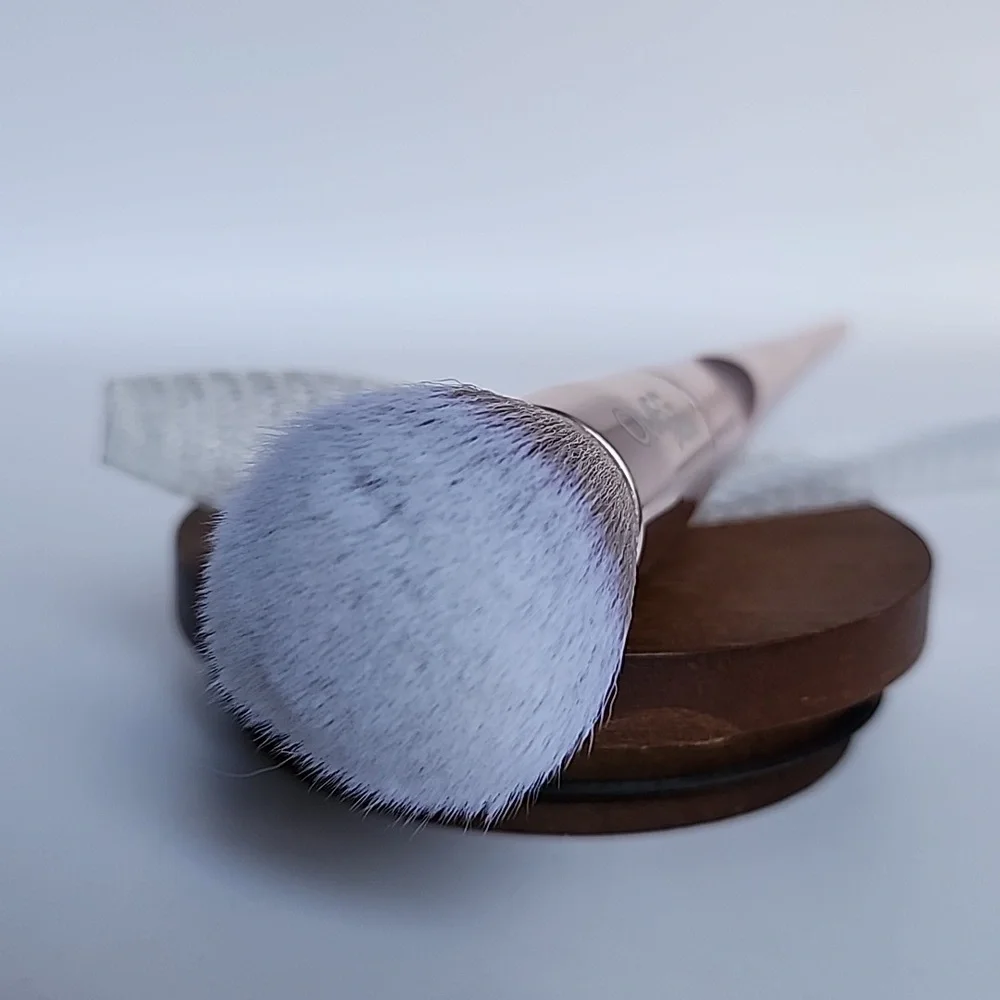 OMFG Cosmetics Rose Gold Makeup Brush